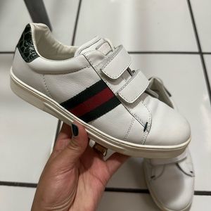 Gucci shoes , used , great conditions #32